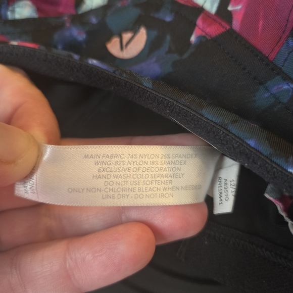 Livi Active Vibrant Abstract Floral Sports Bra 42DDD (6234) - Picture 6 of 6